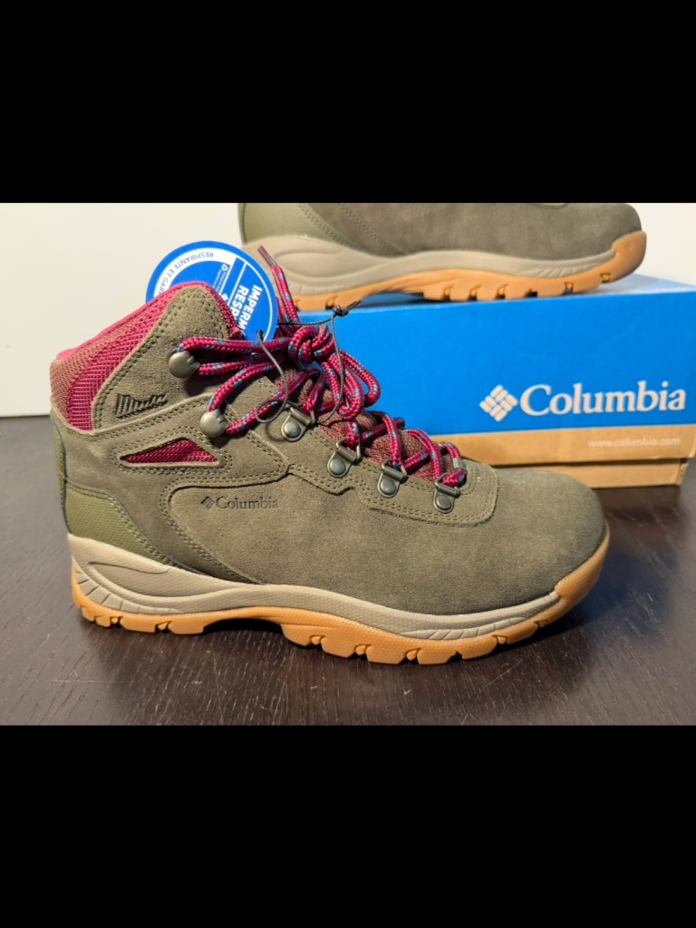 Columbia Newton Ridge Plus Waterproof Hiking Boots Peatmoss/Red Onion Womans 7M